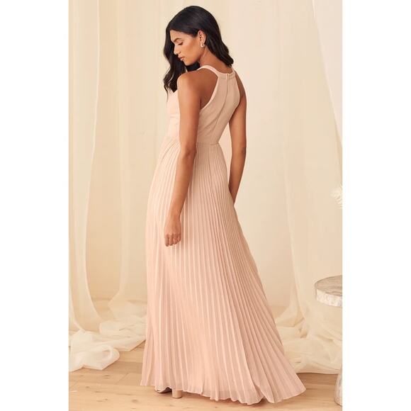 Lulu’s Ode To Romance Blush Pink Chiffon Pleated Keyhole Halter Maxi Dress Small - Picture 4 of 16